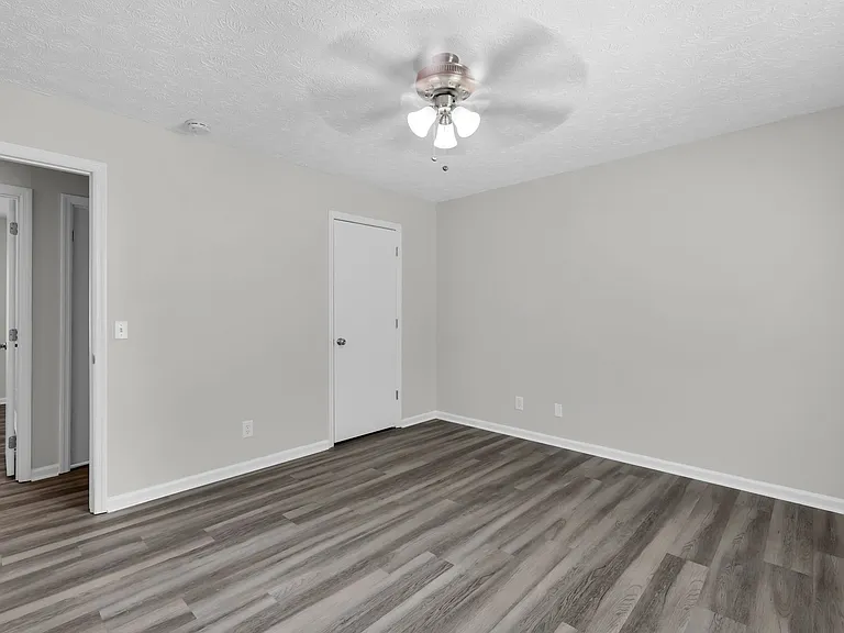 105 Crossover Ln — Photo 18