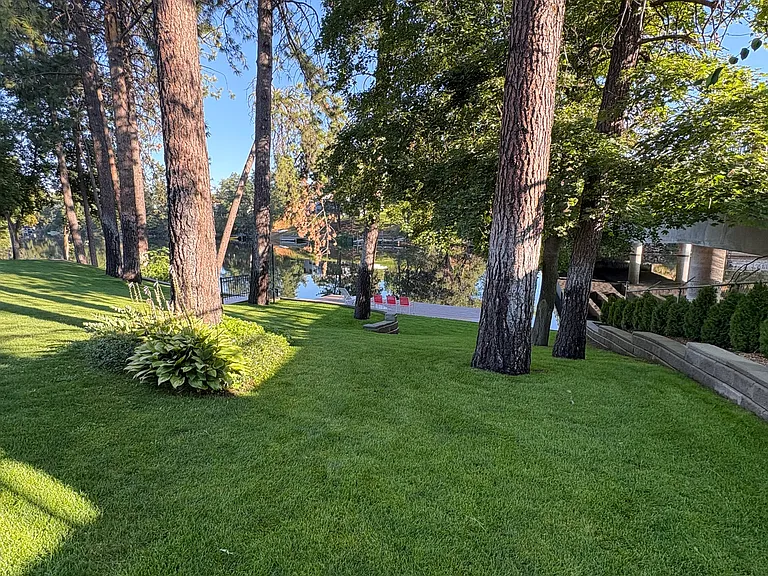 Private access to Spokane River