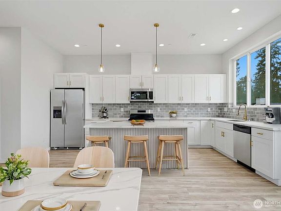 3rd image of 8029 238th St SW Unit D