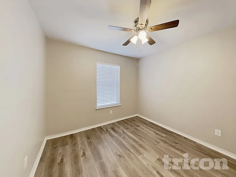1110 Wayne Ave — Photo 11