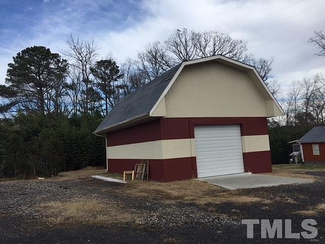 2nd image of 1914 S Mineral Springs Rd