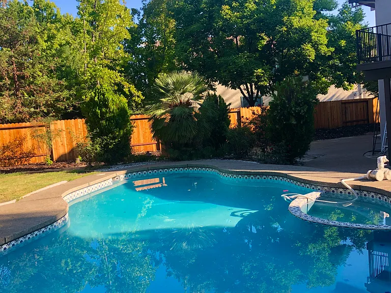 3506 Lantern Ct — Photo 2