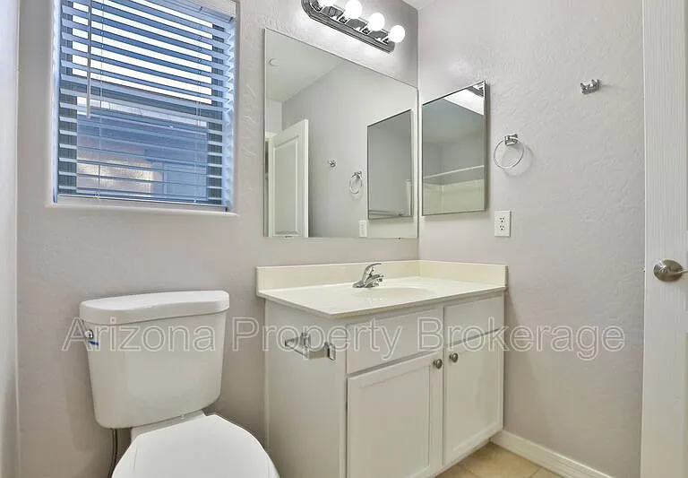3879 E Santa Fe Ln — Photo 17