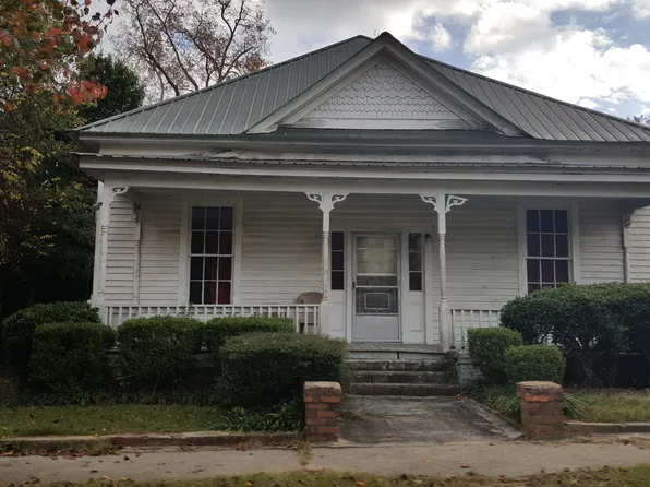 212 Gaines St, Dublin, GA 31021
