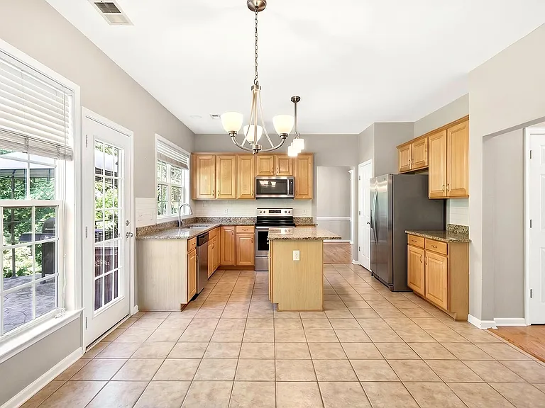 9538 Oswald Ln — Photo 28