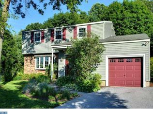 1320 Walnut Ridge Dr, Downingtown, PA 19335