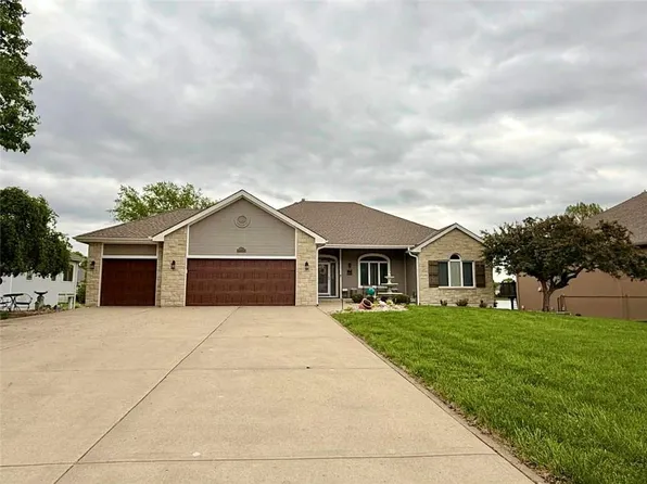 18152 Cypress Bnd, Basehor, KS 66007