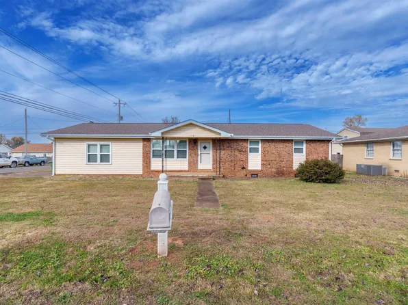 120 W Roosevelt Ave, Muscle Shoals, AL 35661