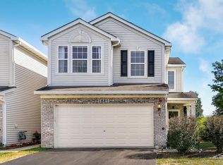 1882 Candlelight Cir, Montgomery, IL 60538