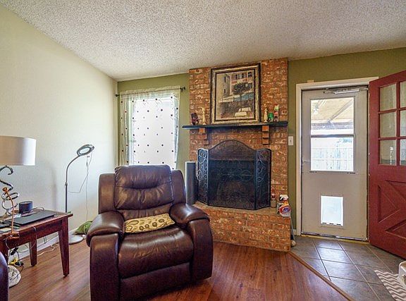 4th image of 4903 Brownwood Dr
