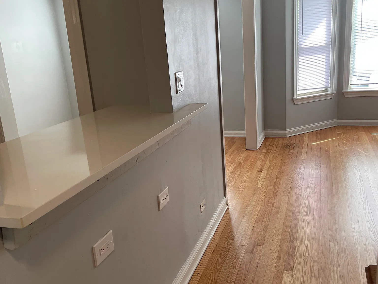 3 bed, 1.5 bath, 1450 sqft, $2,400 — Photo 4