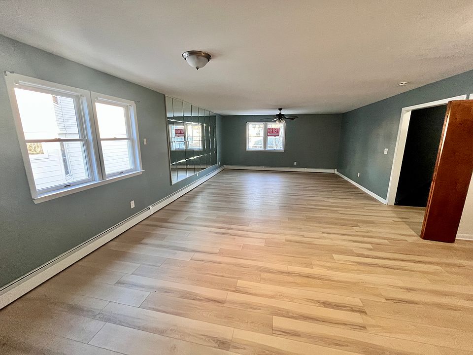 1st image of 348 S 2nd Ave Floor 2