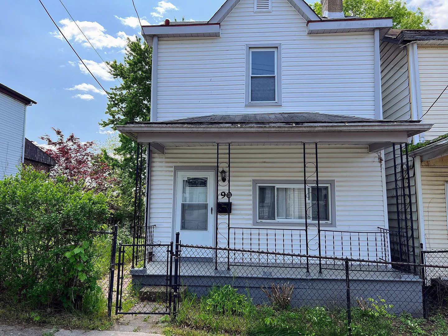 90 Bigelow St photo 1