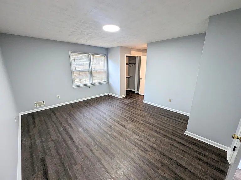 3253 Kimberly Woods Ct — Photo 10