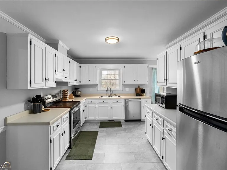 325 Brookstone Dr — Photo 11