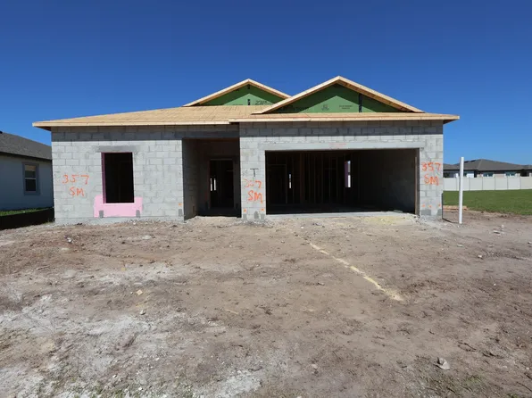 3129 Autumn Rock Dr, Zephyrhills, FL 33540