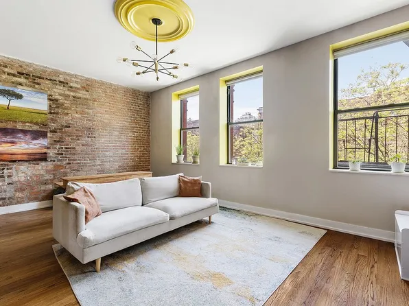 W 118th St Unit 3F, New York, NY 10026