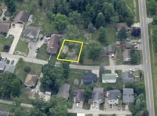 531 Lee Lore Dr, Chippewa Lake, OH 44215