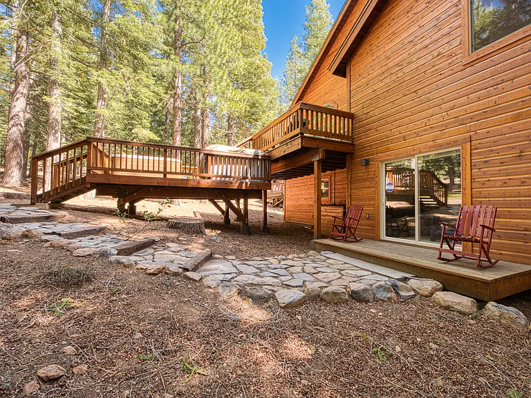 11325 Sitzmark Way — Photo 32