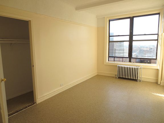 4 King Sized Bedrooms