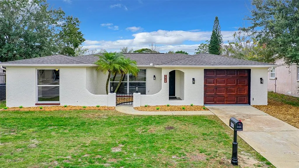 1 bed, 700 sqft, $1,699 — Photo 1