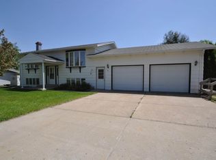 41 Whitman Ave, Wilton, ND 58579