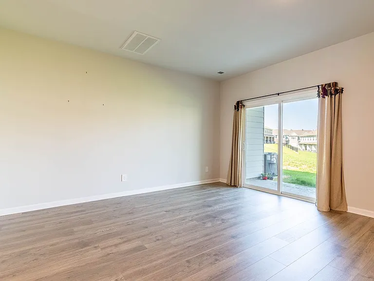 626 Longtail Ln — Photo 12