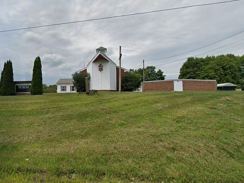1st image of 16864 Conneaut Lake Rd