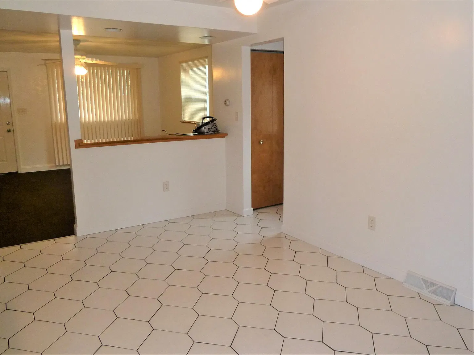 130 Virginia Avenue — Photo 3