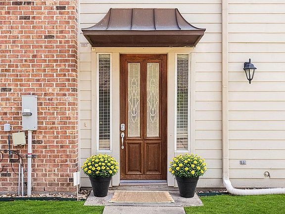 2nd image of 4013 Alba Rd