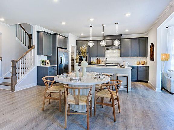 7th image of this home