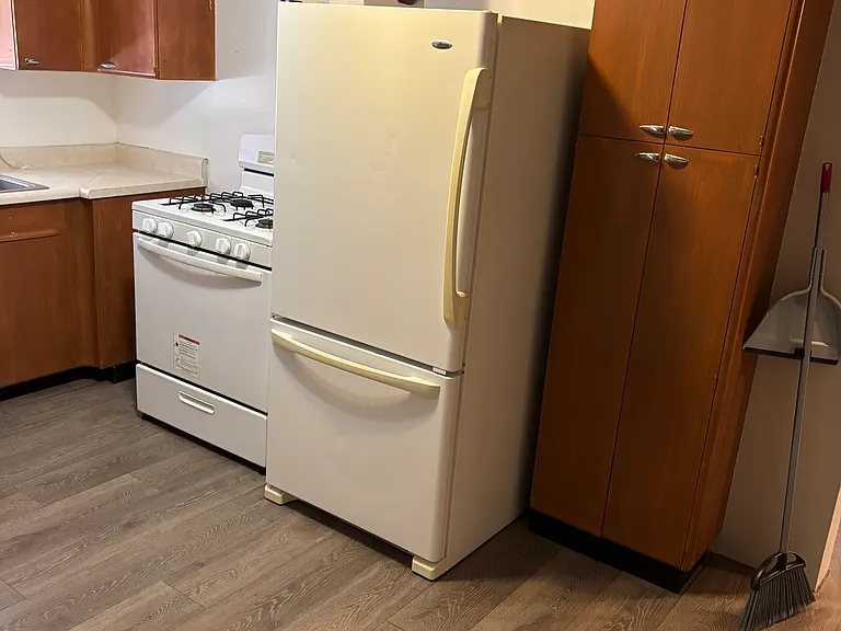 304 Woodrow Dr #1 — Photo 7