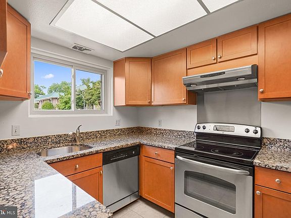 4th image of 3410 Chiswick Ct Unit 46-A