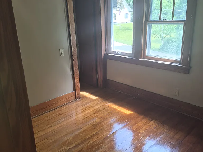 67 Hazel St — Photo 16
