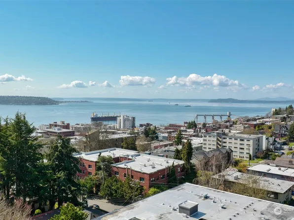 1001 Queen Anne Avenue N #PH-3, Seattle, WA 98109