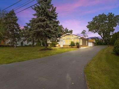 145 N Oakleaf Dr, Addison, IL, 60101