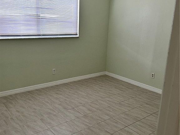 5th image of 1519 Cape Coral Pkwy W APT 4