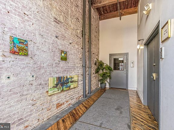 5th image of 314 Brown St APT 107