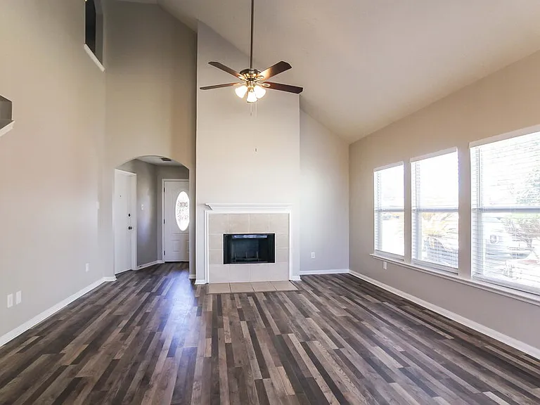 16315 Rockcreek Ln — Photo 5