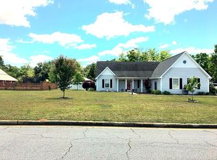 107 Quail Hollow Dr, Warner Robins, GA 31088