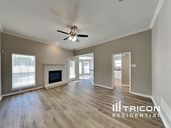 2nd image of 819 Kathrine Ct