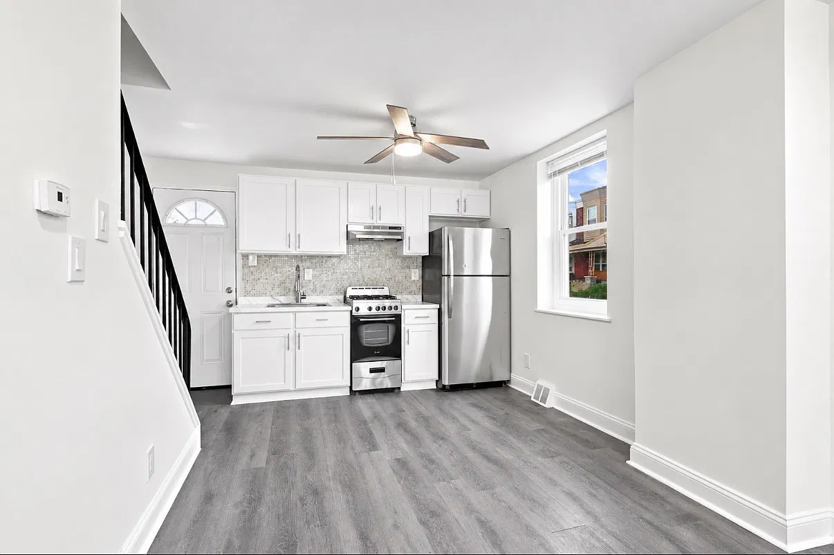 2 bed, 784 sqft, $1,500 — Photo 3