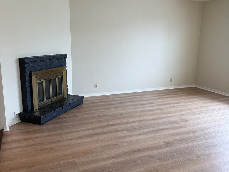 447 Verducci Ct — Photo 6