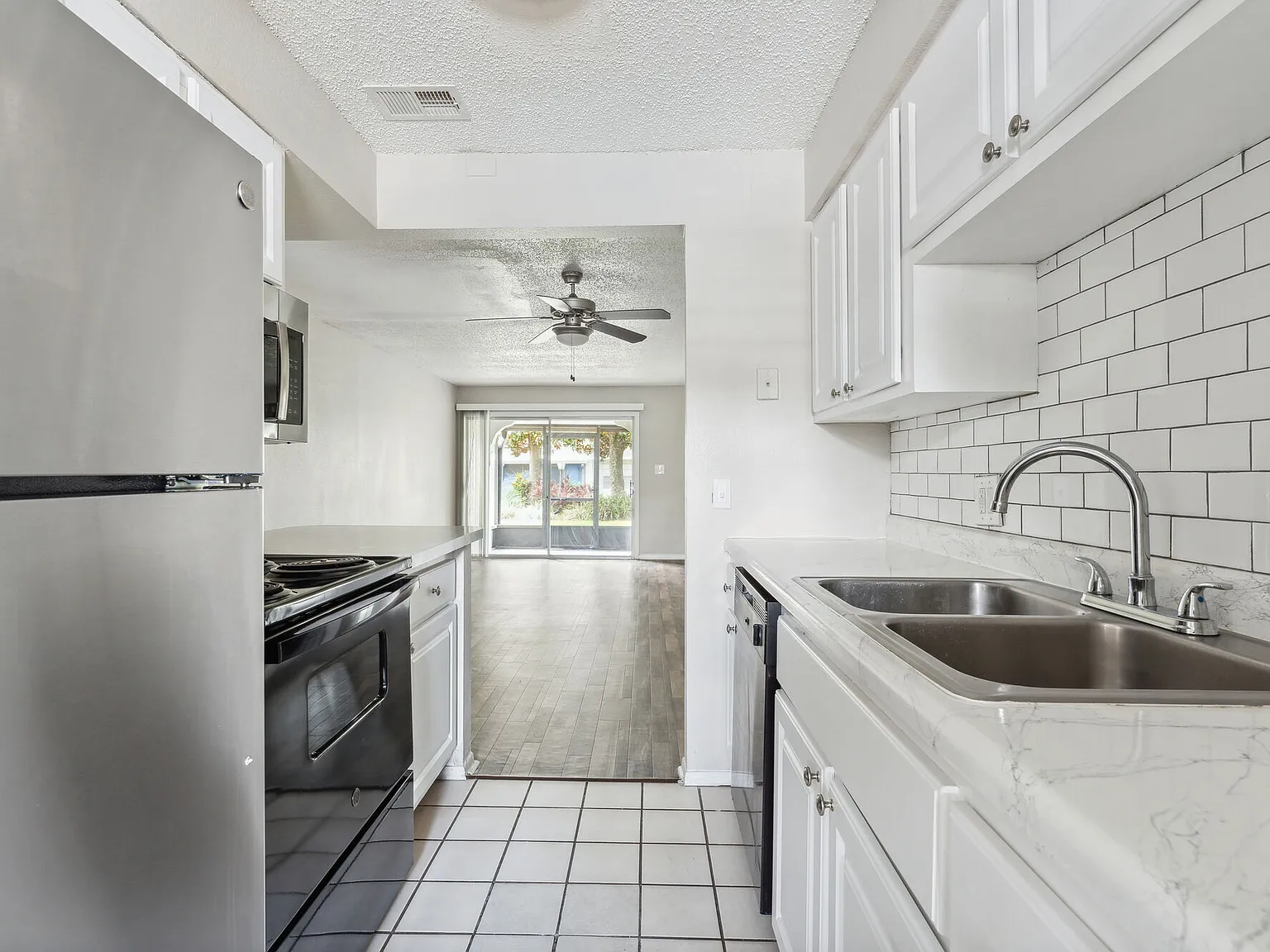 Sunset Place — Photo 1