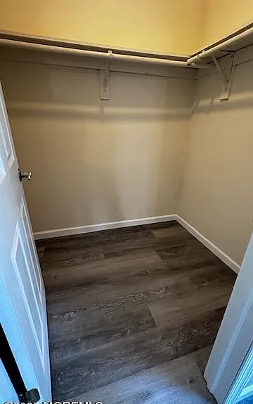 118 Amberly Dr #J — Photo 15