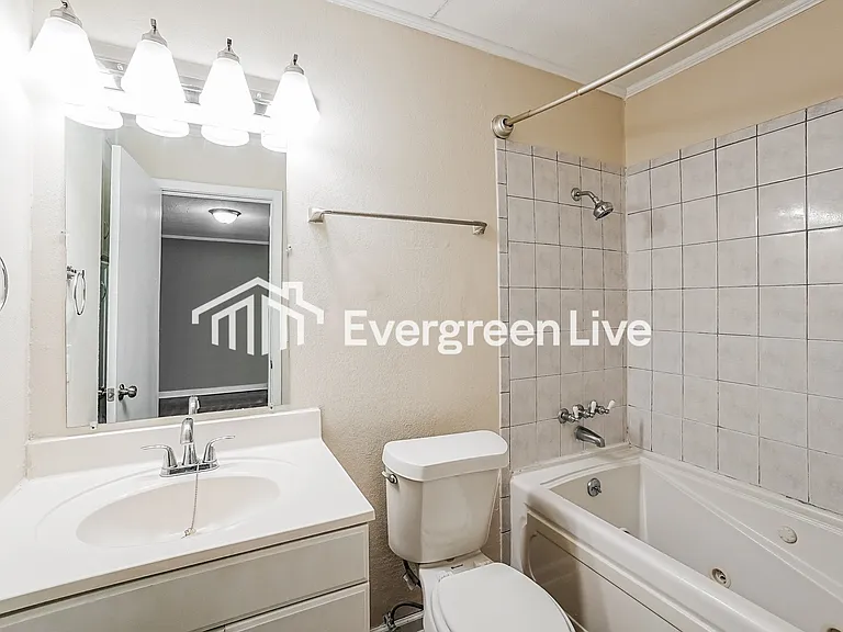 513 Sycamore Cir — Photo 10