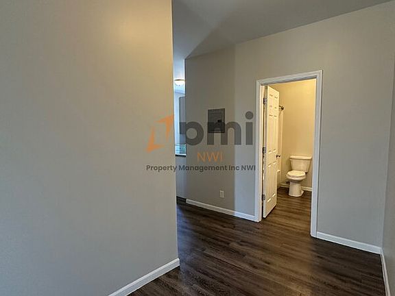4th image of 509 E Commercial Ave APT 1