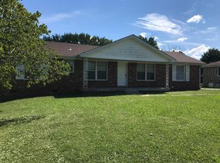 2138 Memorial Dr, Clarksville, TN 37043