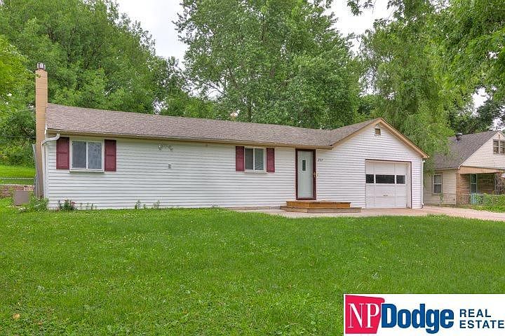 1st image of 2517 N 84th St