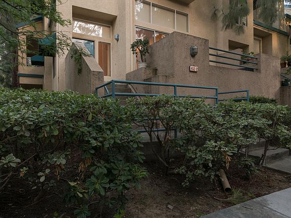 2nd image of 402 Galleria Dr APT 12